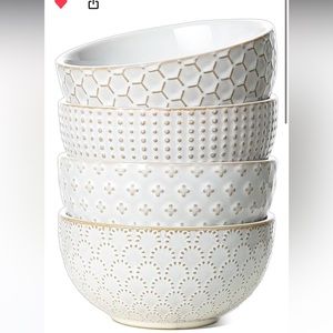 Le Tauci 4.5 inch ceramic bowls. Never used. Still in box